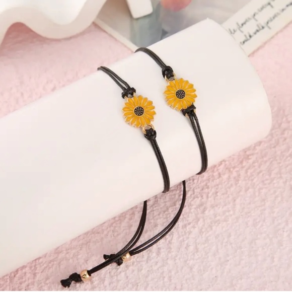 NEW PAIR OF SUNFLOWER CHARM FRIENDSHIP/UNISEX ADJUSTABLE FAUX LEATHER BRACELETS - Picture 2 of 7